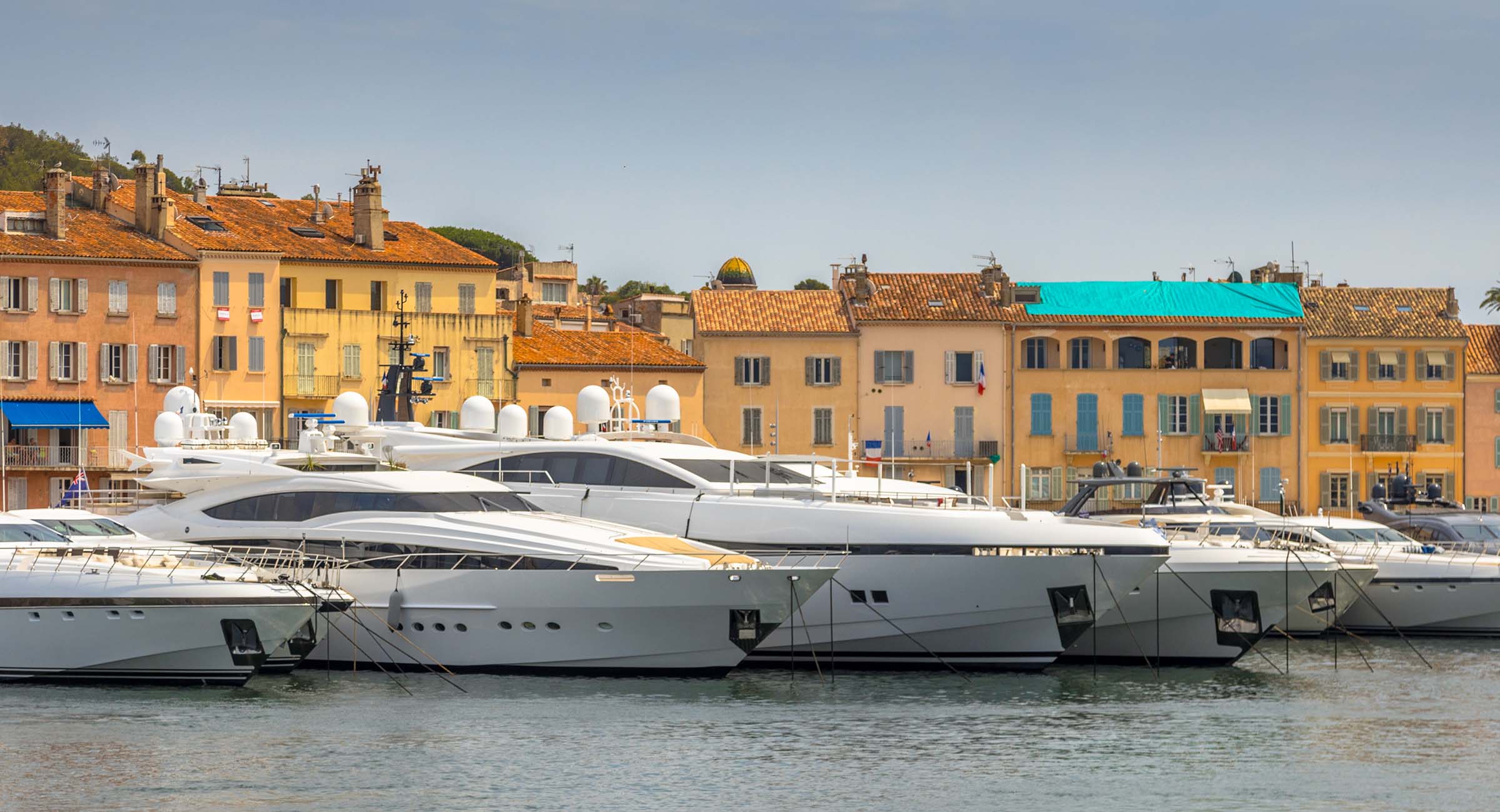 Luxury Yachts Marina